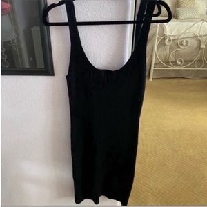 Women’s Black La Lavon Stretchy Fitted Midi Dress Size Medium